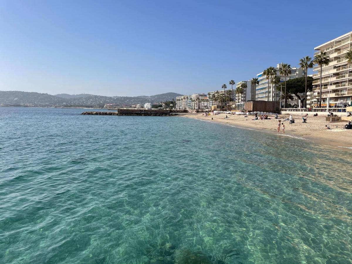 Spacieux F2 climatisé proche de la mer Antibes Extérieur photo